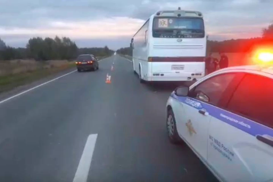 Автобус с туристами не доехал до Нижнего Новгорода из-за взрыва колеса