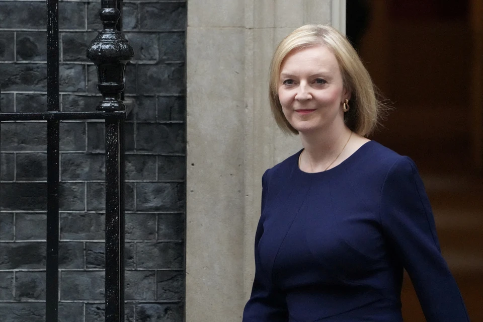 A separate line in the request is the amount of 1841 pounds sterling personally spent by Liz Truss in the store of the Norwich City football club