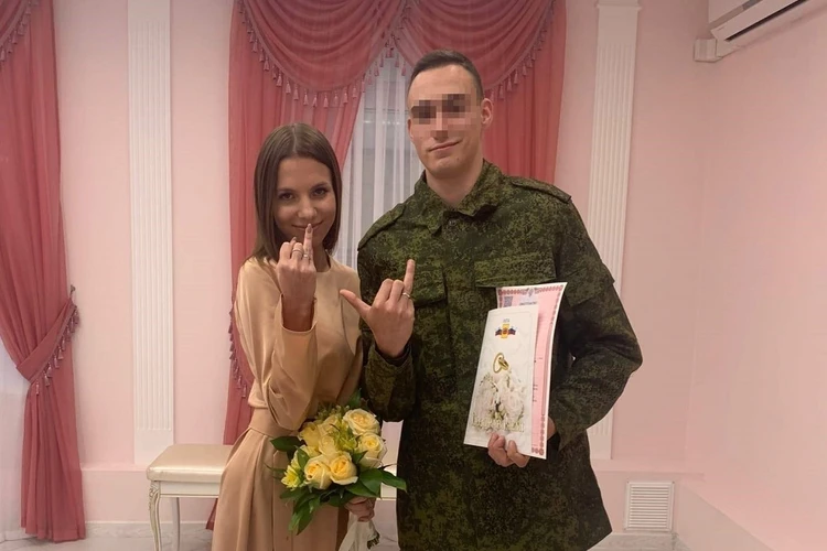 Свадьба в военной форме: Как мобилизованные в Ленобласти женятся после отправки в войсковую часть