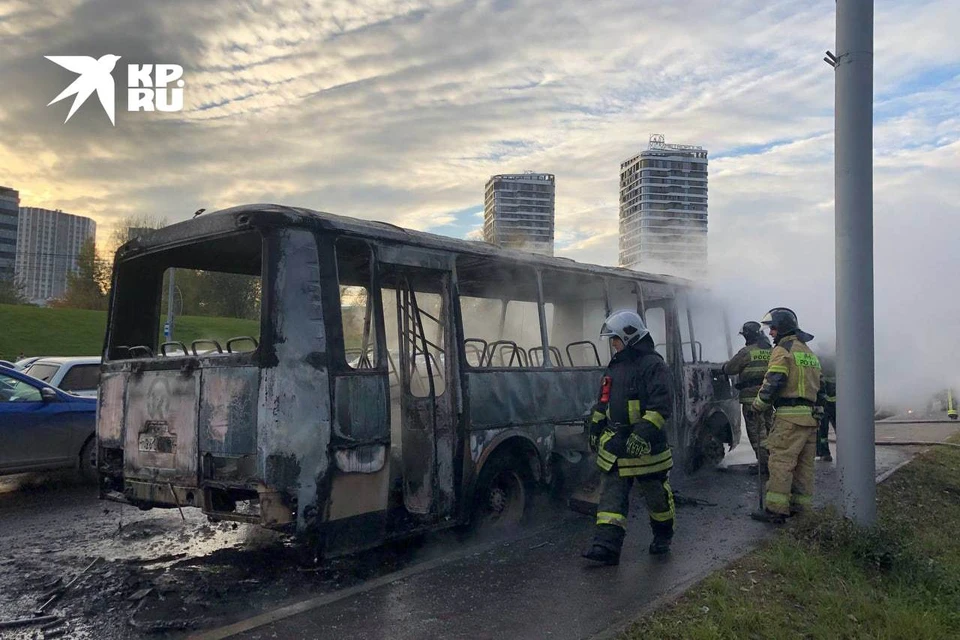 В Красноярске маршрутный автобус сгорел за несколько минут