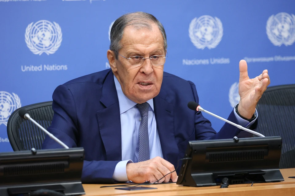 Лавров отметил двойные стандарты Запада в отношении диверсий на Крымском мосту и на "Северных потоках"