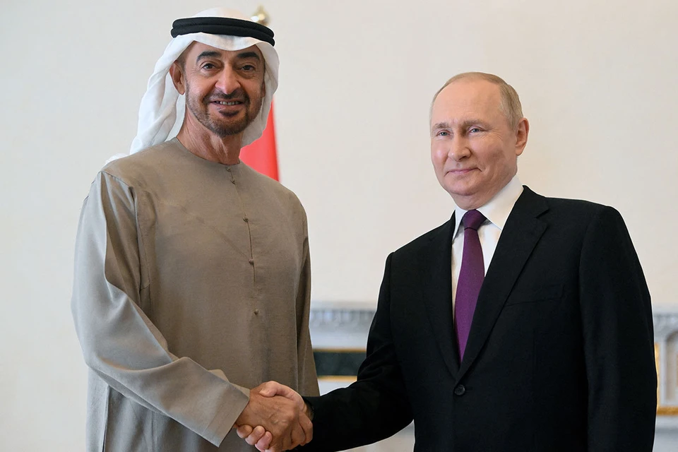 Vladimir Putin and Mohammed bin Zayed Al Nahyan.