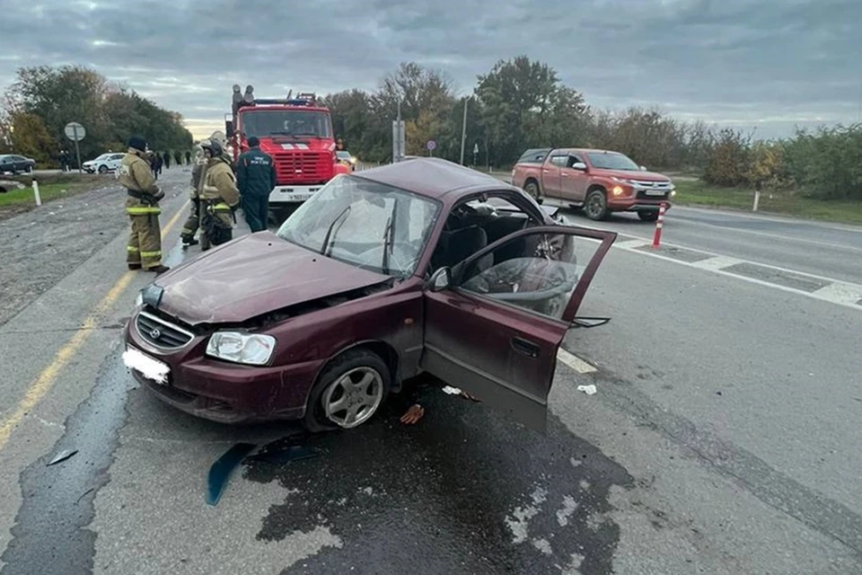 Водитель иномарки погибла на месте. Фото: отдел пропаганды ГИБДД по Ростовской области
