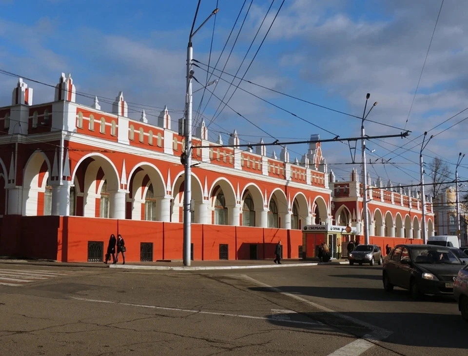 Гостиный двор Калуга. Достопримечательности Калуги Гостиный двор. Площадь Гостиный двор Калуга. Площадь старый торг Калуга.