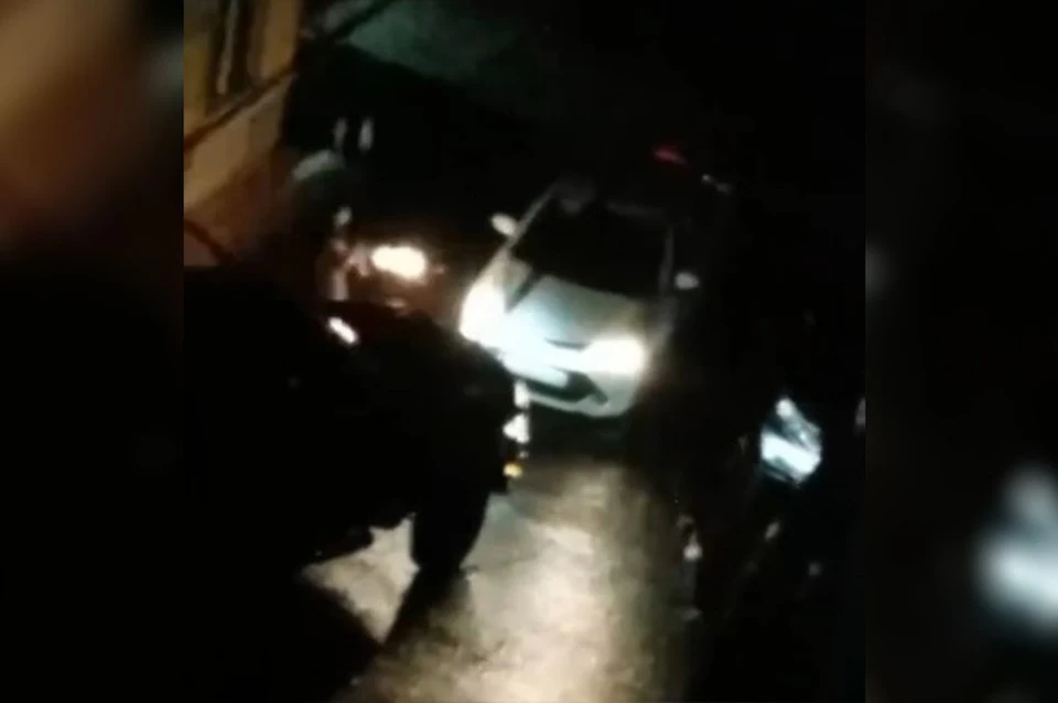 Очевидцы делились видео в соцсетях.