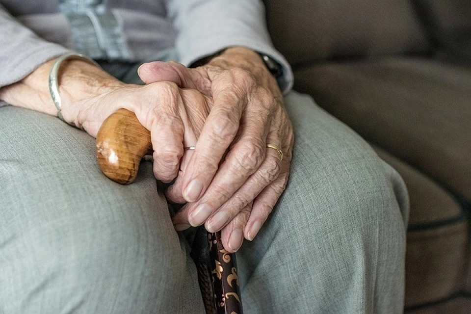 57-летняя соцработница толкнула 90-летнюю подопечную, и та сломала бедро. Фотоиллюстрация: pixabay.com