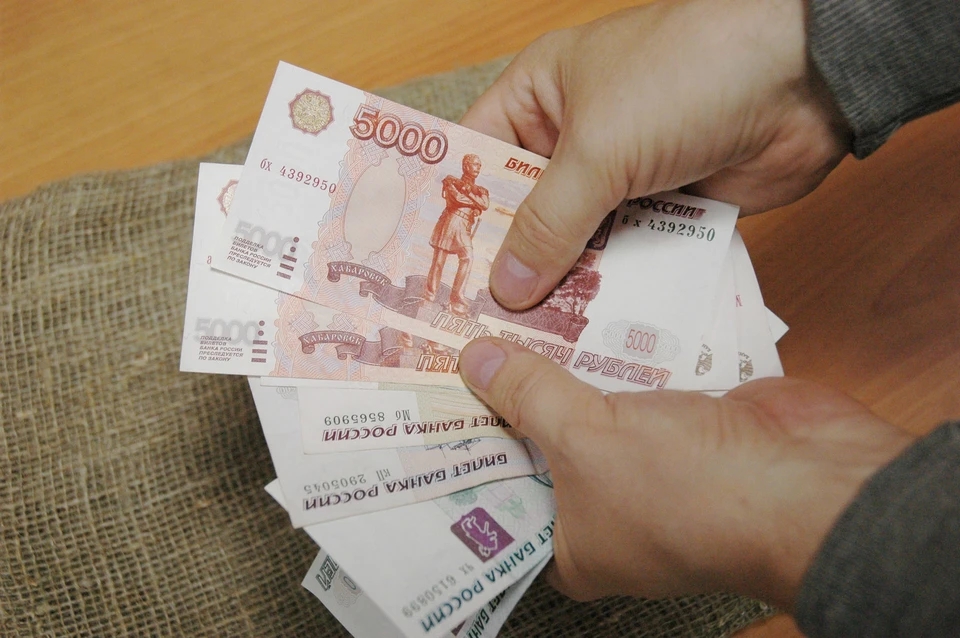 Мужчина перестал выплачивать алименты и платить налоги