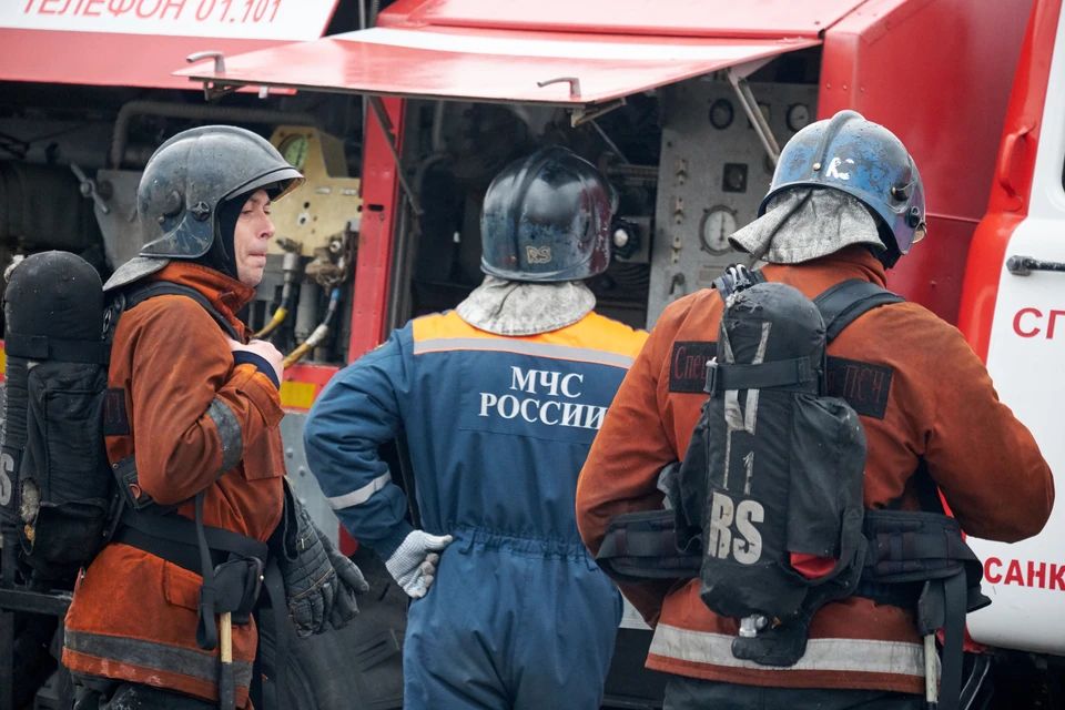 Огонь тушили 15 пожарных