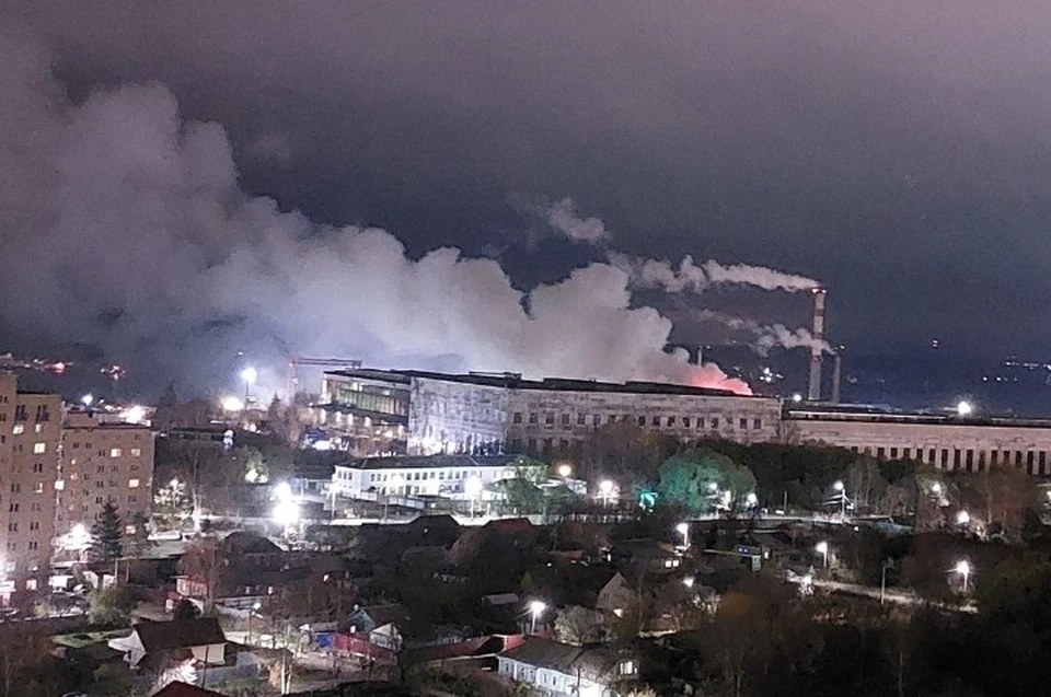 Прокуратура проводит проверку по пожару на заводе в Ярославле. ФОТО: читатель КП