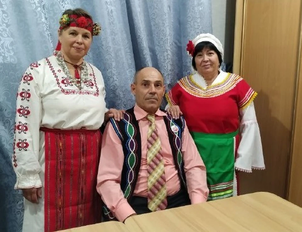 Ирина Бучкова, Савелий Бучков и Нина Дерменжи