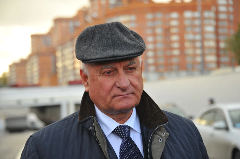 Петр Аксенов
