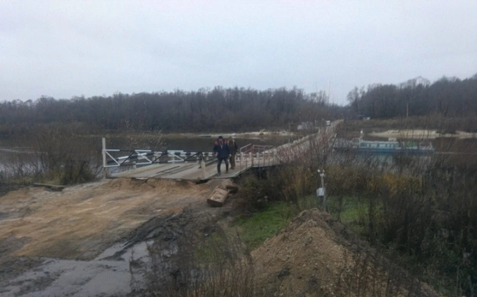 Переправа через суру в шумерля. Понтонный мост шумерля. понтонный мост шумерля наваты. понтонный мост через суру в шумерле. понтонный мост через суру в шумерле 2025.