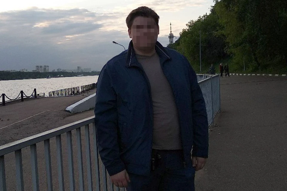 В клинику молодой человек отправился за ринопластикой. Ему было временами тяжело дышать, операция могла это исправить.