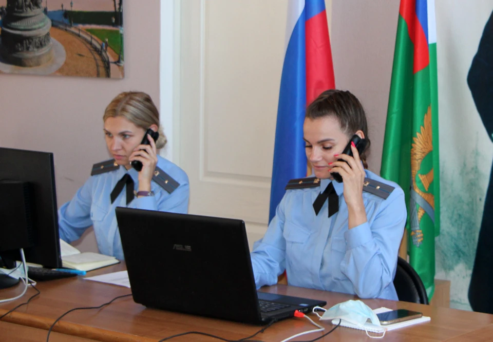 Желающие могут заранее записаться на прием. Фото: r53.fssp.gov.ru
