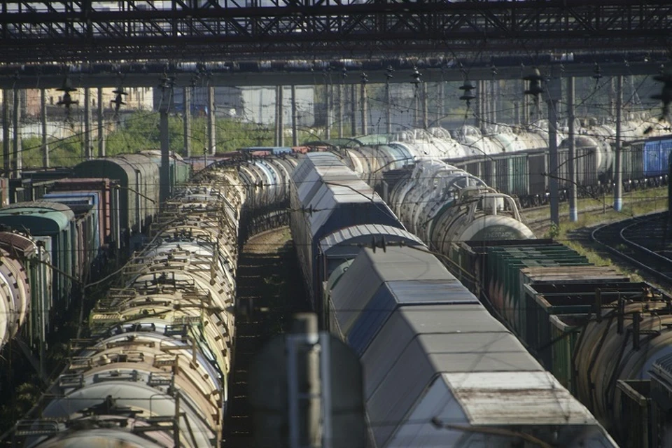 На первом этапе работ будет возведен новый мост, на втором же начнется снос старого путепровода