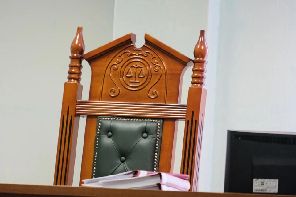 Судом в отношении обвиняемого избрана мера пресечения в виде заключения под стражу.
