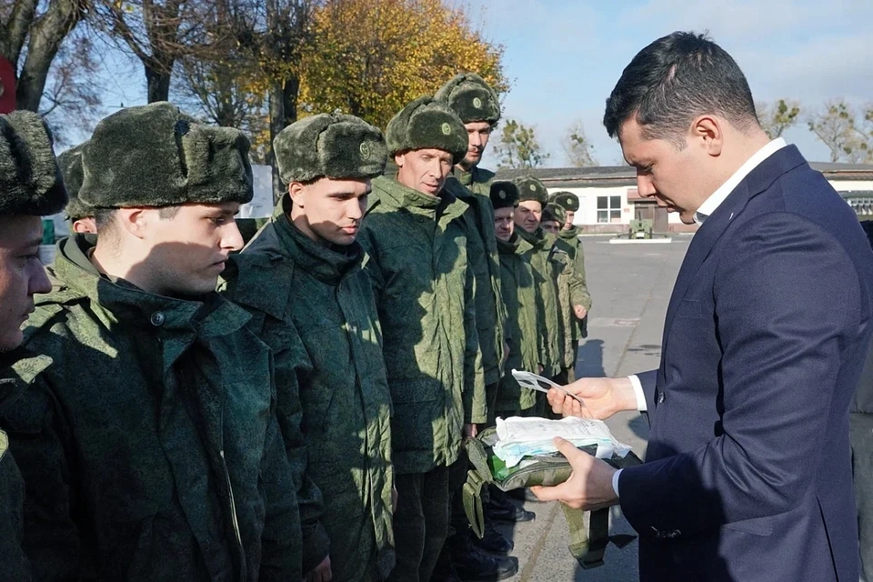 Областные власти уже выделили 360 млн рублей на технику и экипировку.