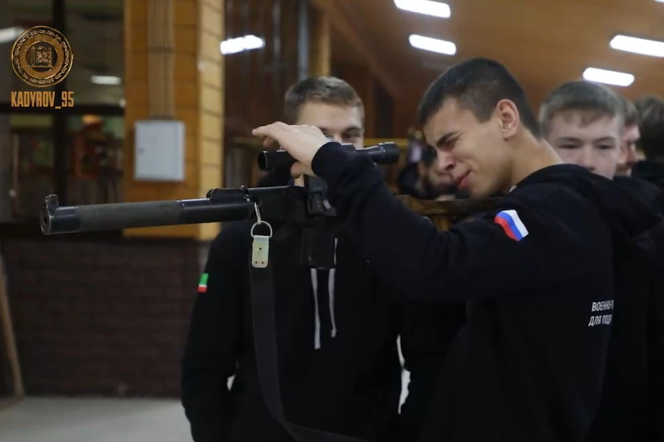 Ребята проверили свои физические способности. Фото: стоп-кадр видео
