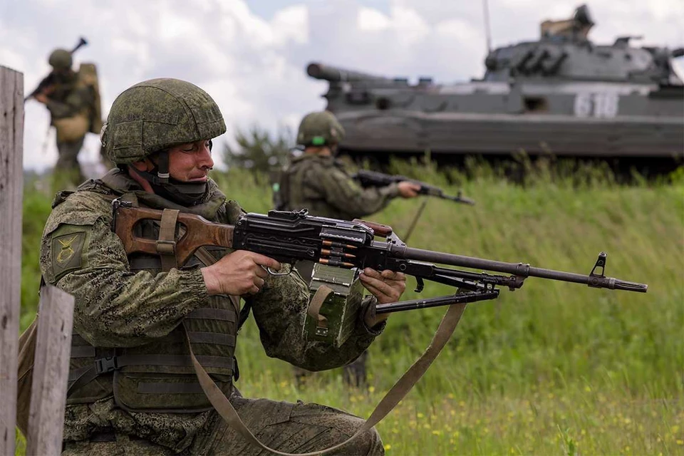 Военный полуприсед