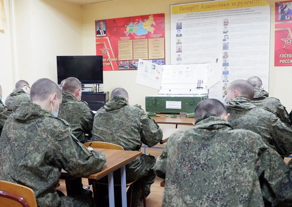 Призывники приступили к начальной военной подготовке в Волгоградской области
