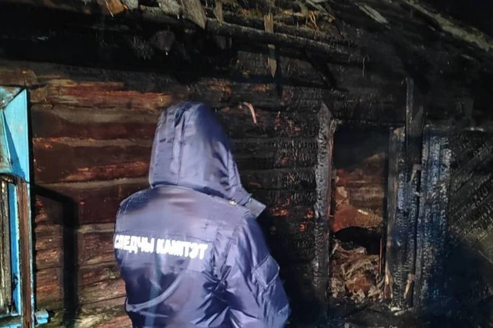 Под Гродно горел жилой дом. Фото: sk.gov.by