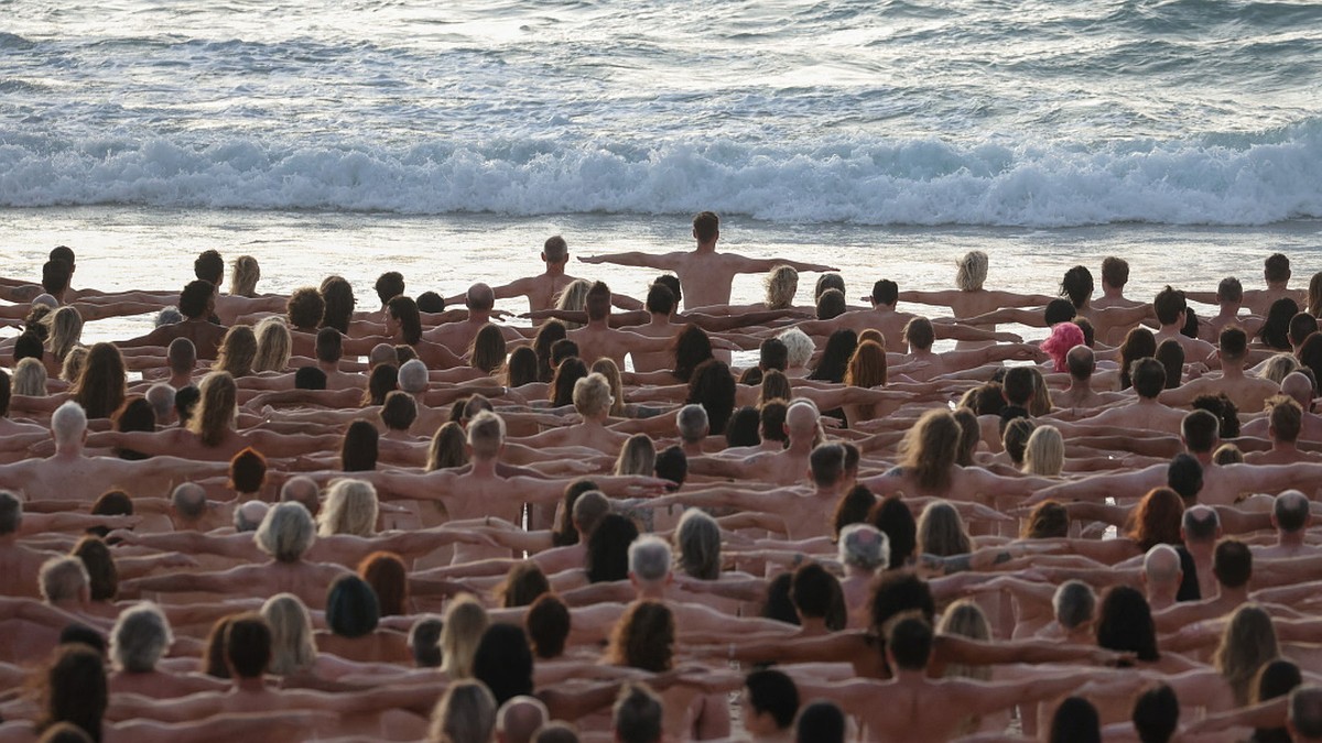 Отдых в обнаженном виде - Nude recreation - Википедия