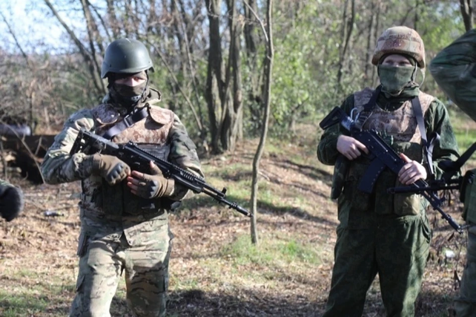 Отсрочка предоставляется на период прохождения военной службы или оказания добровольного содействия в выполнении задач, возложенных на ВС РФ