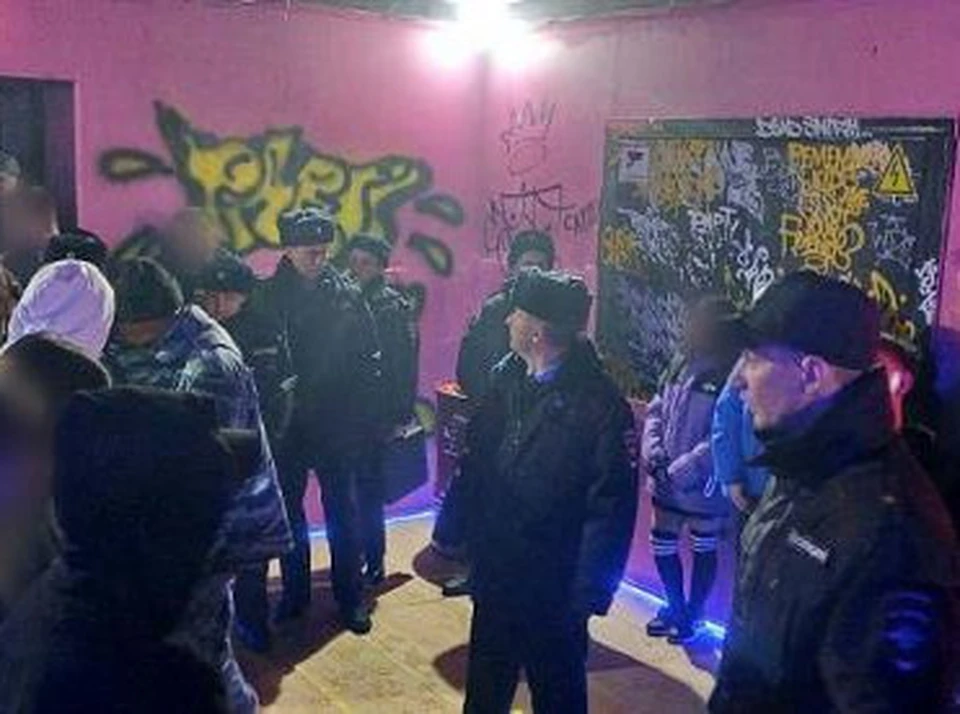 В ночном клубе в центре Тулы силовики обнаружил пьяных подростков