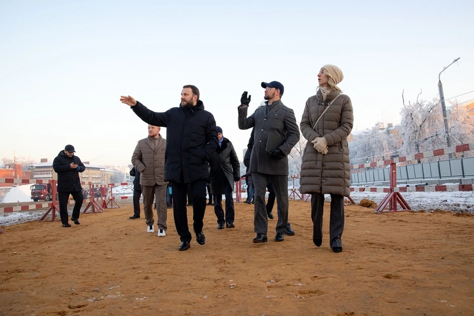 Помощник президента Максим Орешкин осмотрел стройплощадку будущей станции метро «Сенная» в Нижнем Новгороде