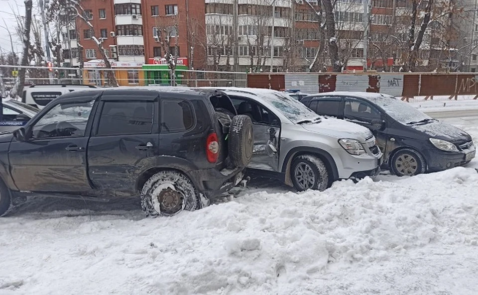 С тяжелыми травмами пострадавшую доставили в ГКБ № 23. Фото: отделение пропаганды ГИБДД по Екатеринбургу