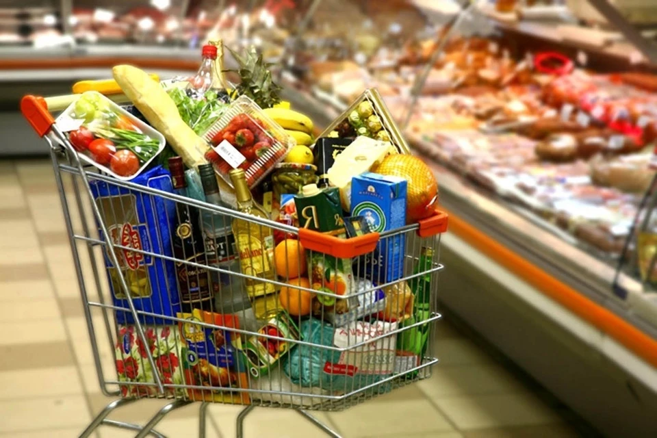 Роспотребнадзор посоветовал покупать продукты к новому году заранее