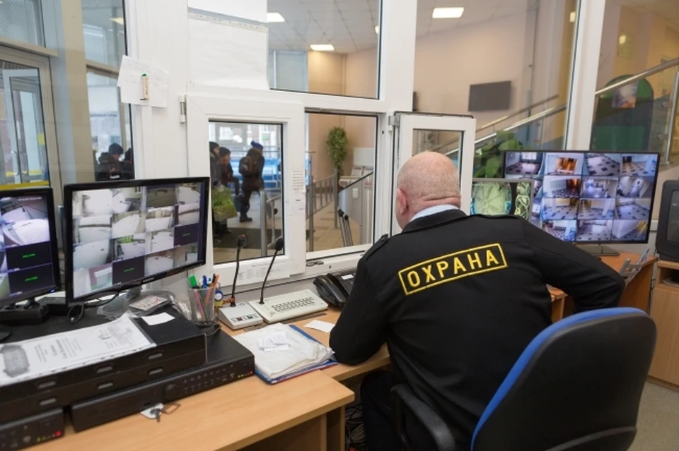 В 2022 году работа по установке системы контроля и управления доступом проведена в 222 школах Казани.