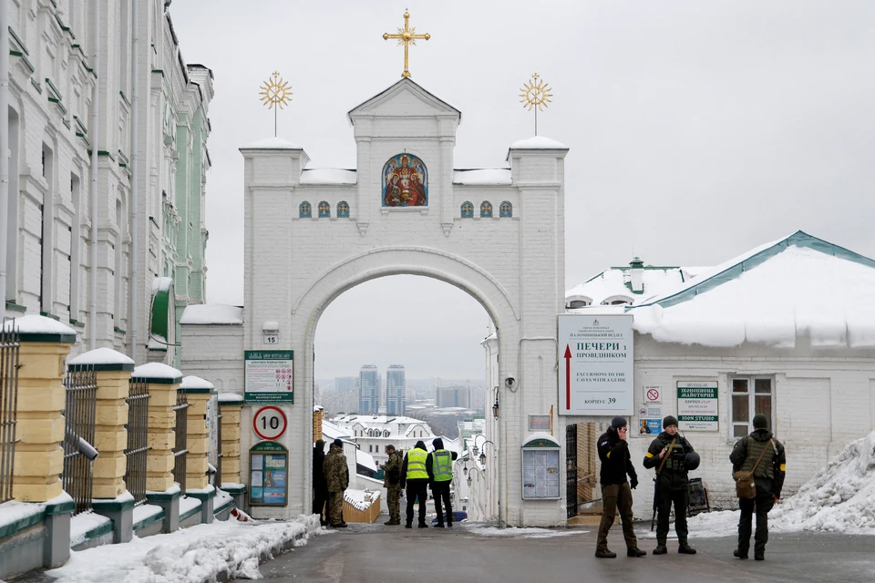 Украина продолжает нападки на православную церковь