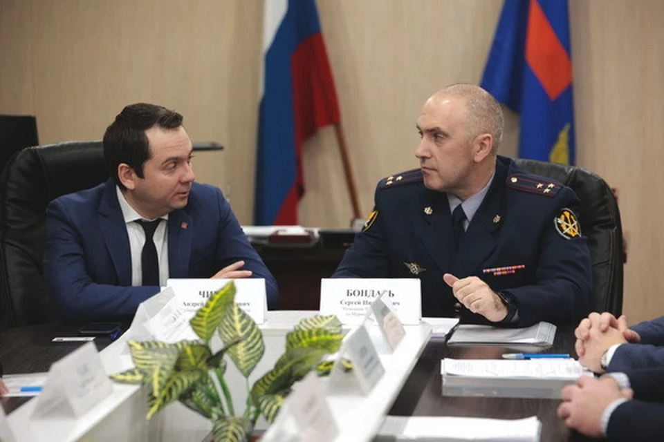 Сергея Бондаря представили губернатору Андрею Чибису. Фото: УФСИН по Мурманской области