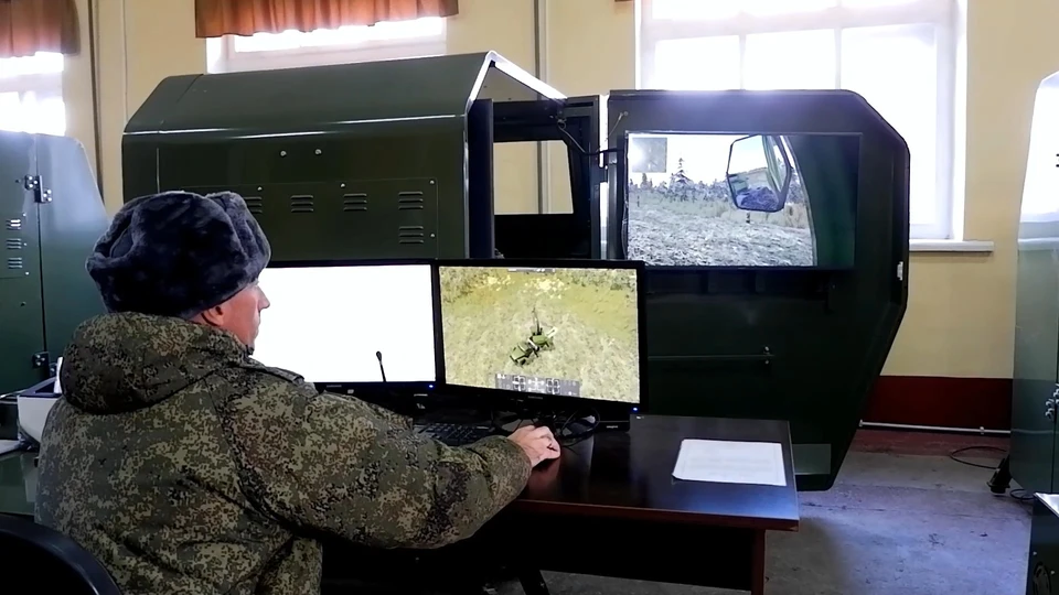 В распоряжении новобранцев новейшие интерактивные тренажеры. Фото: ЮВО