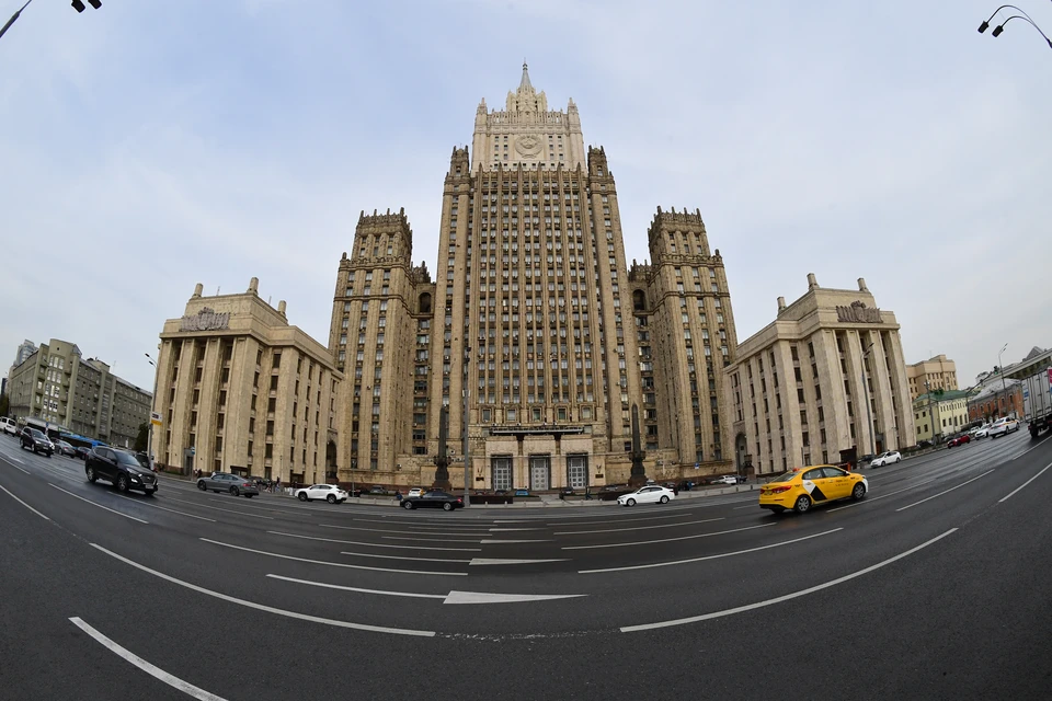 Посла Франции Пьера Леви вызвали в МИД России