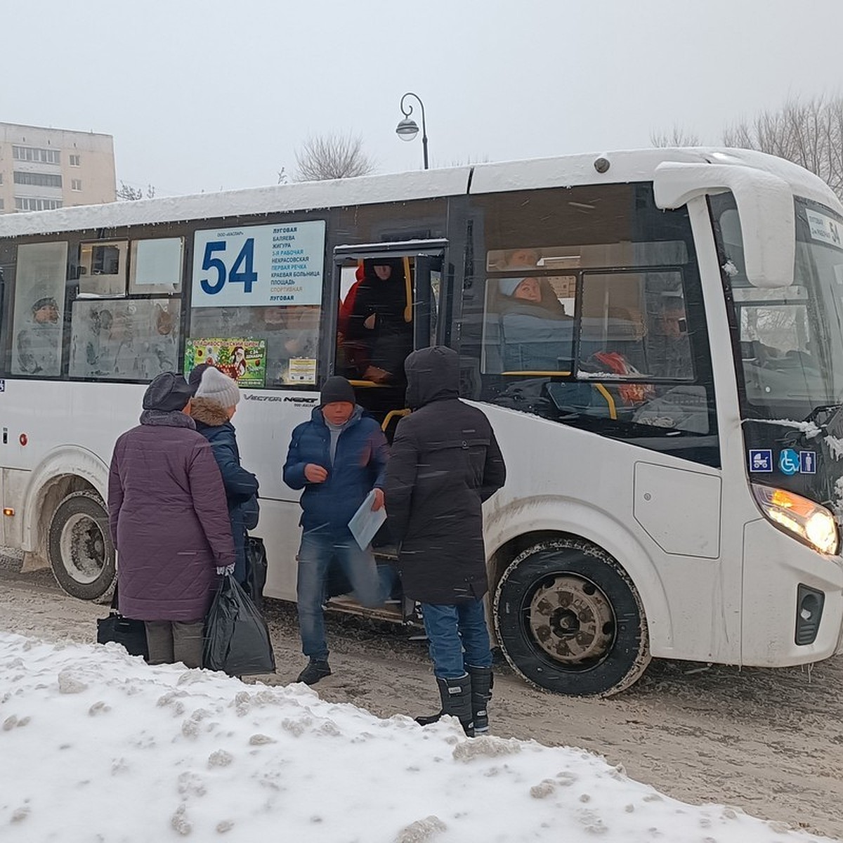 Расписание общественного транспорта во Владивостоке 22 декабря 2022 года:  движение электричек, поездов, автобусов - KP.RU