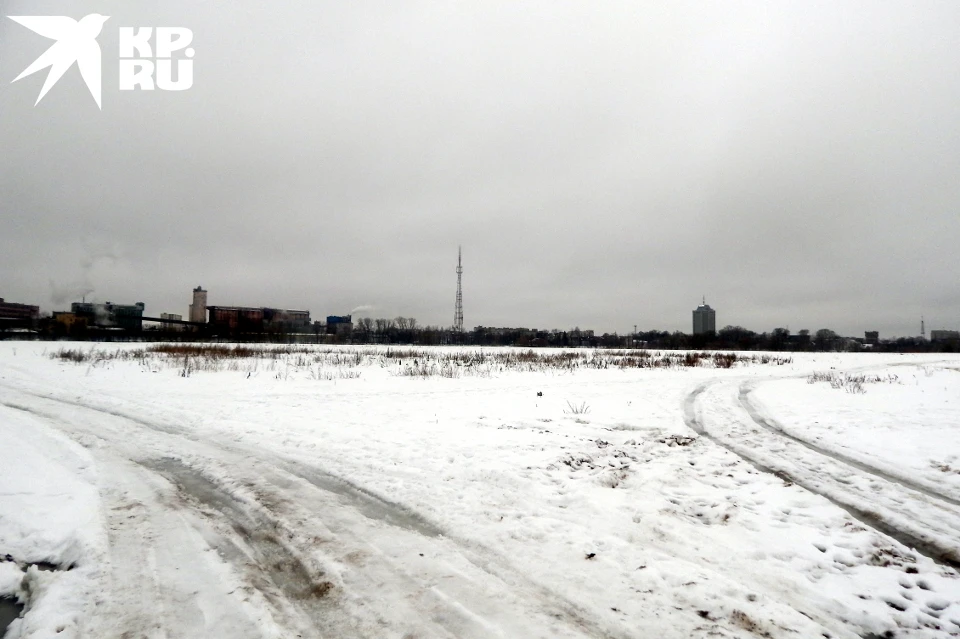 Пока пустырь, в будущем тут будет часть ландшафтного парка. Если планы воплотятся, конечно.