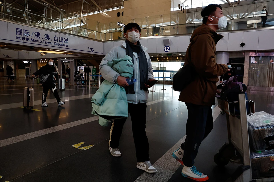 Китай отменит карантин для прибывающих в страну с 8 января 2023 года