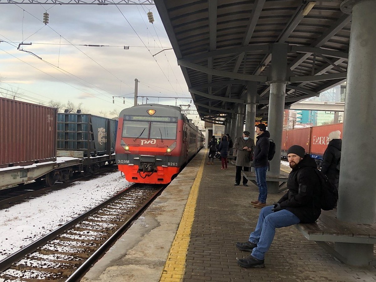 Движение электропоездов в новогодние праздники в январе 2023 года:  расписание, билеты, составность - KP.RU