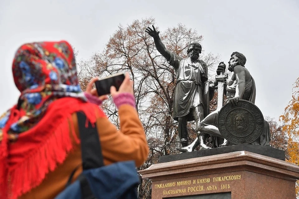 Памятник Минина и Пожарского на Красной площади в Москве простоит 200 лет без реставрации