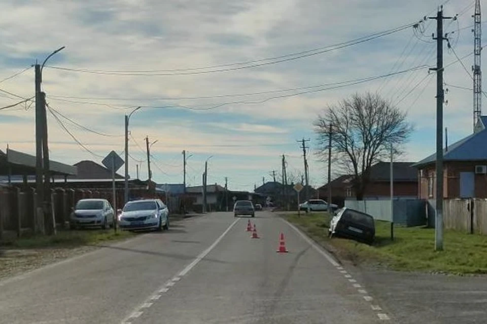 В результате ДТП местного жителя доставили в больницу с травмами. Фото: пресс-служба МВД Адыгеи