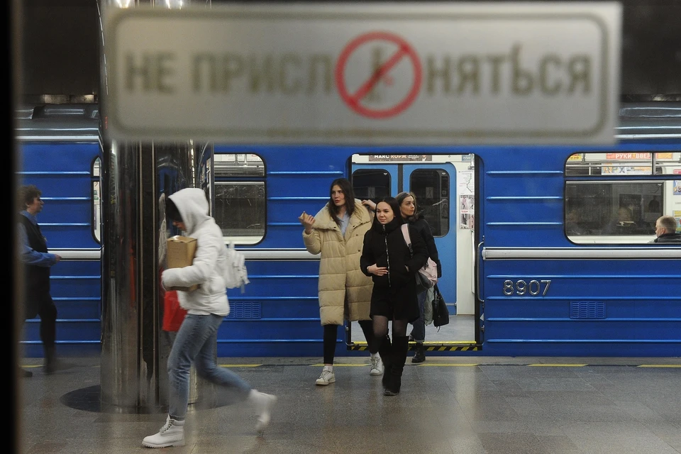 Люки в метро опустили из-за аномальных холодов