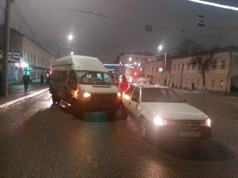 ДТП с маршруткой на Октябрьской в Туле обошлось без пострадавших