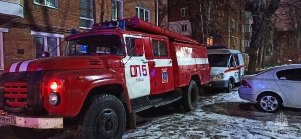 14 человек эвакуировали из многоквартирного жилого дома в Туле во время пожара