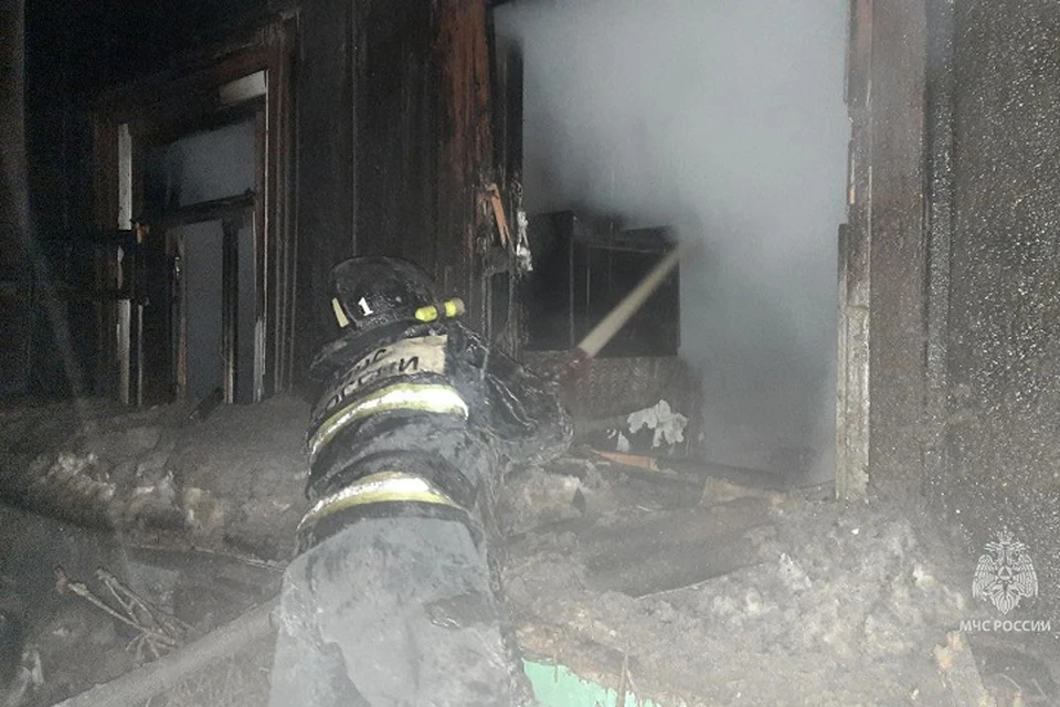 Пожарные предотвратили взрыв дома в Хабаровске