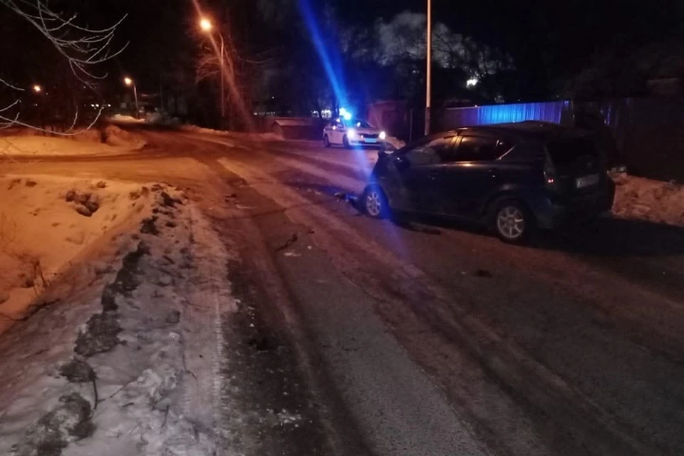Два автомобиля разбились в Хабаровске 16 января