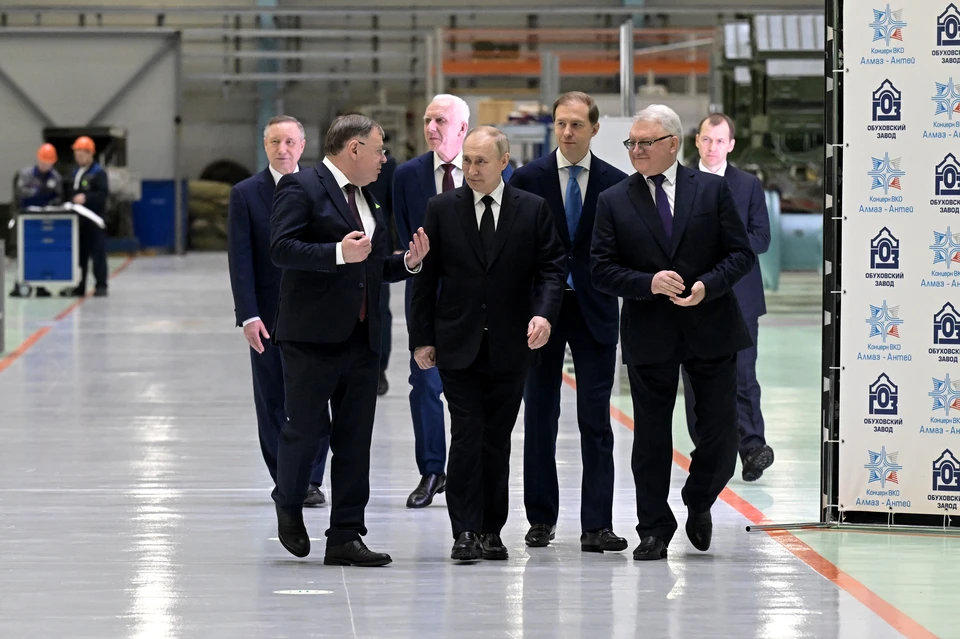 Владимир Путин побывал на Обуховском заводе