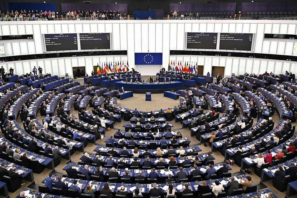 Европарламент принял резолюцию о спецтрибунале по Украине