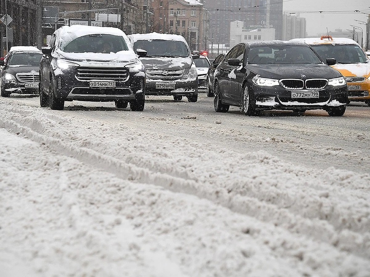 Автоэксперт объяснил, почему в Москве и Санкт-Петербурге машины ржавеют  быстрее - KP.RU